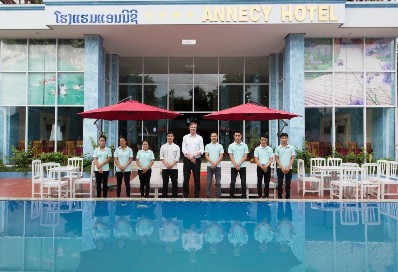 Annecy Hotel Ванг Виенг Екстериор снимка